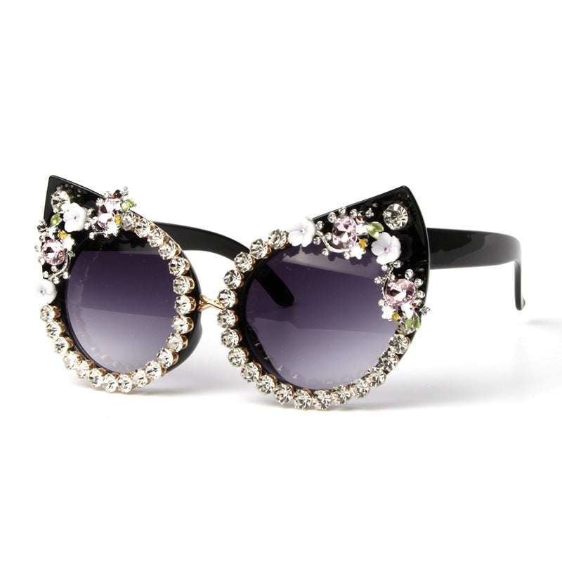 Damen Cat-Eye Sonnenbrille mit funkelnden Schmucksteinen Karnz