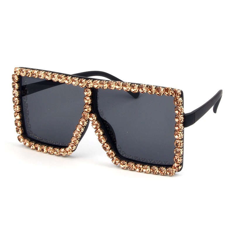 Damen oversized Sonnenbrille mit funkelndem Kristallrahmen Karnz