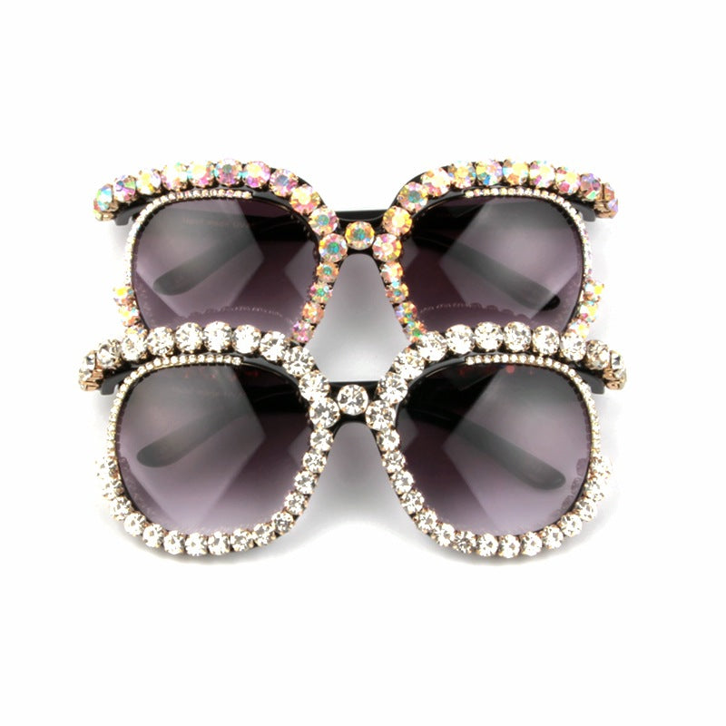 Damen stilvolle Oversize-Sonnenbrille mit funkelnden Strass-Applikationen Karnz