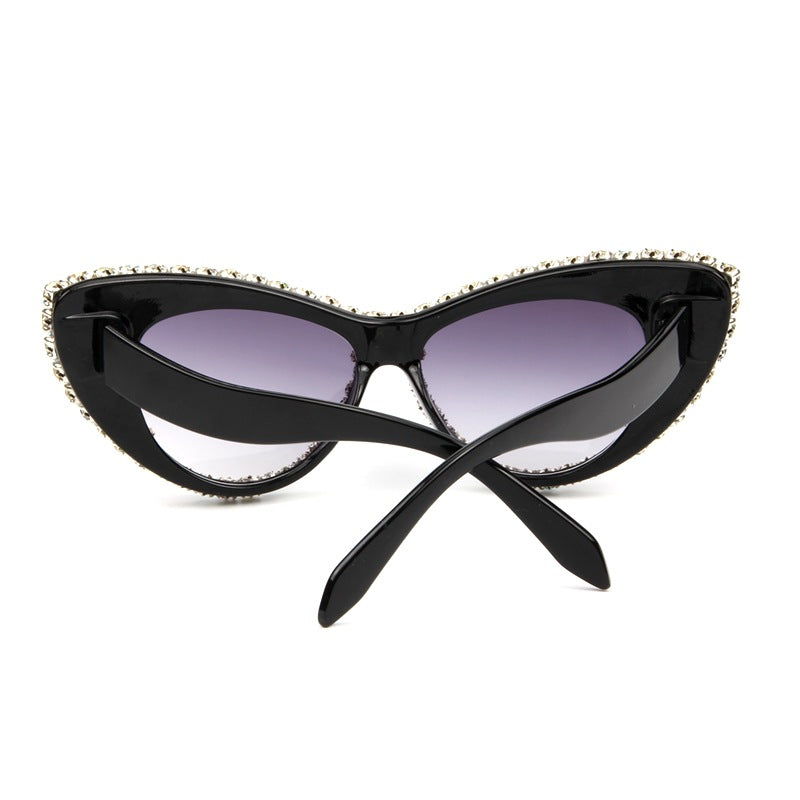 Damen Glamouröse Katzenaugen-Sonnenbrille mit funkelnden Kristallakzenten Karnz