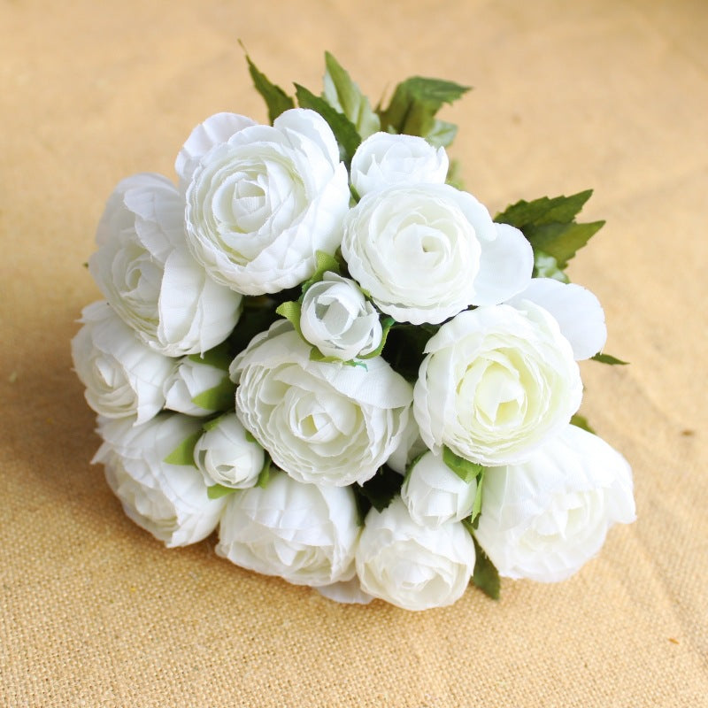 Künstlicher Blumenstrauß