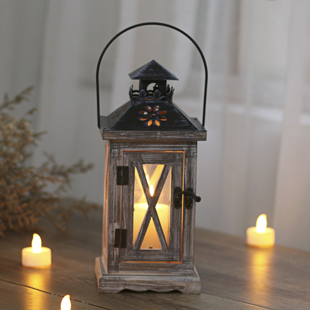 Rustikale Vintage-Holz-Glas-gemusterte dekorative Kerzenlaterne mit Metalloberseite und Traggriff Karnz