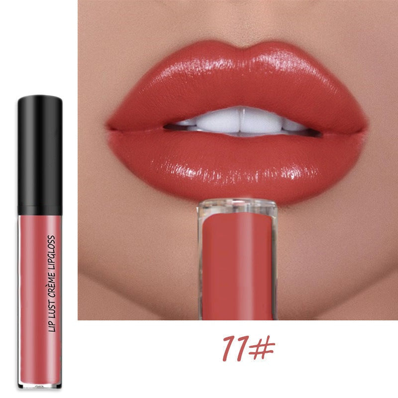 Wasserfester Lippenstift mit cremiger Textur