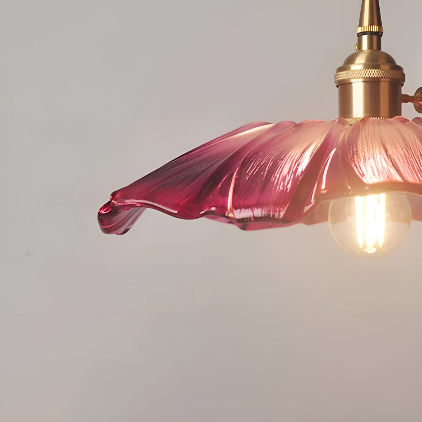 Hängeleuchte mit floralem Motiv – Warmes Licht & stilvolles Design | Für Ihr Zuhause | Karnz