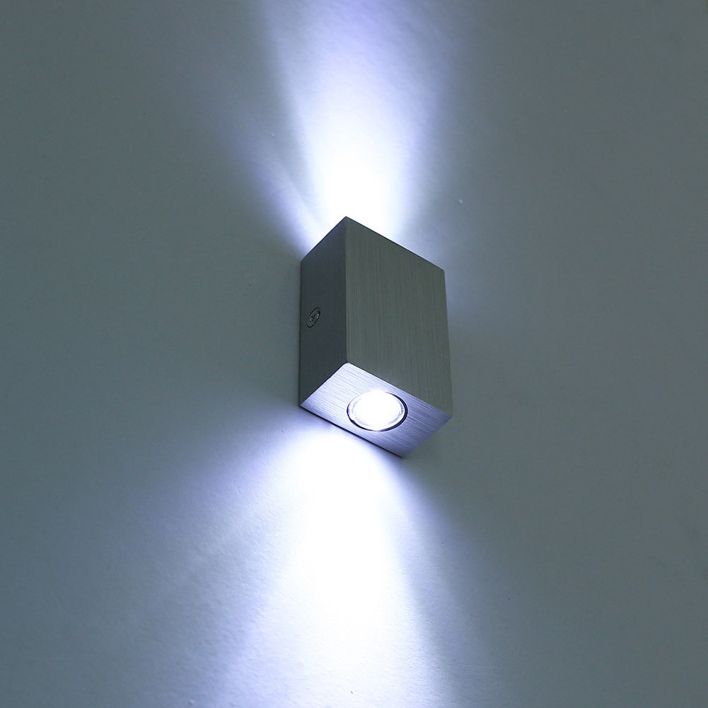 Moderne Einfachheit Wasserfest Aluminium Kubische LED Wandlampe Für Außenpatio | Karnz