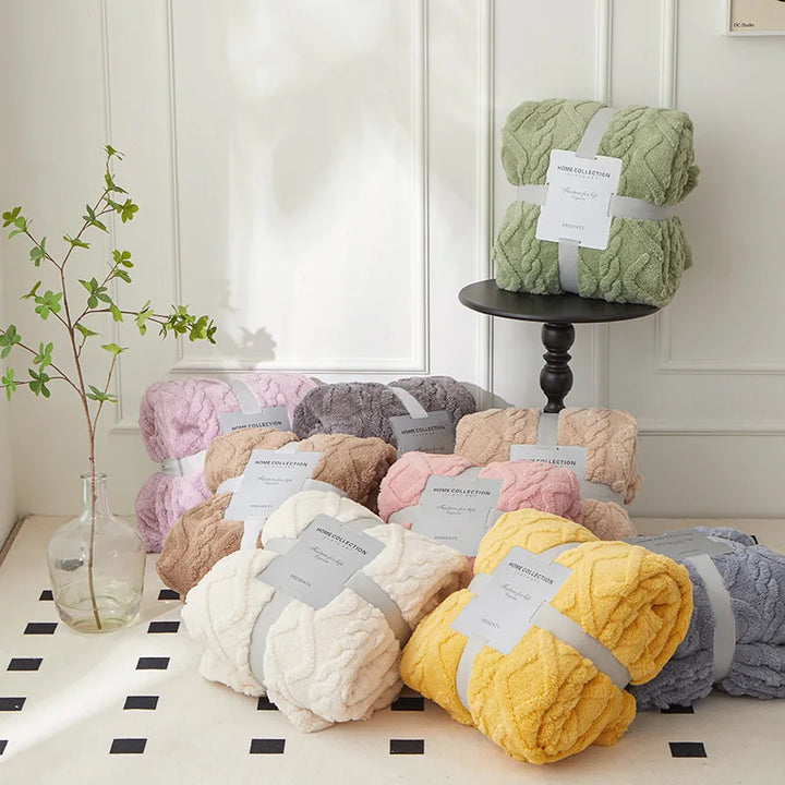 Luxurious lambswool blanket for the bedroom Karnz