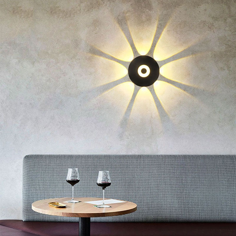 Moderne skandinavische LED-Wandleuchte mit rundem Aluminiumschirm für die Terrasse