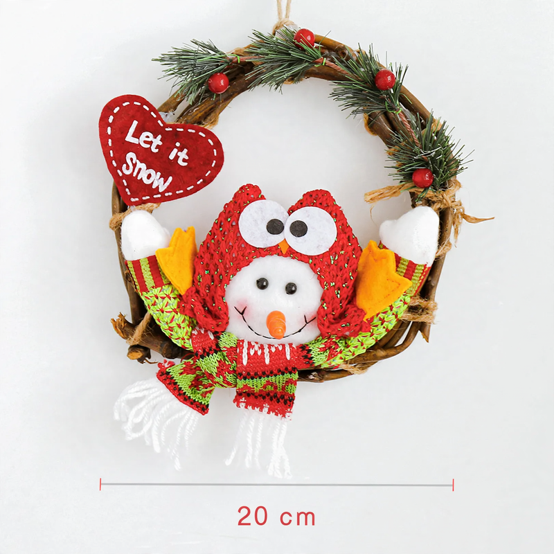 Weihnachtskranz aus Holz mit Figuren