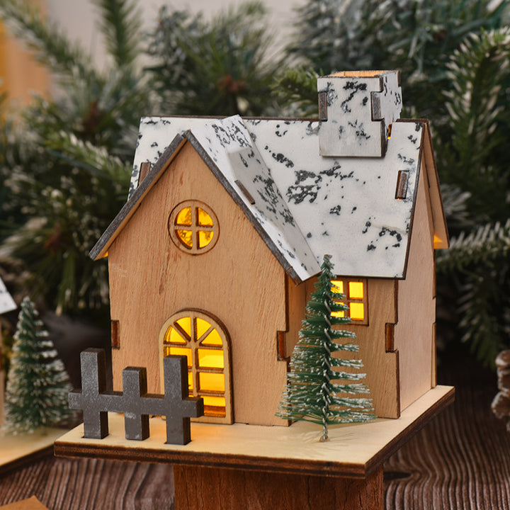 Beleuchtetes Holz-Weihnachtshaus mit LED