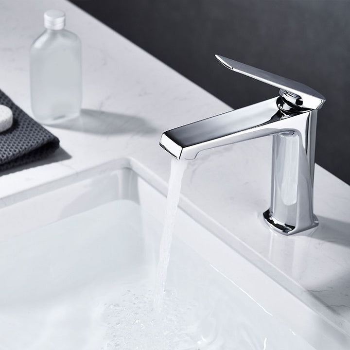 Modernes Centerset Badezimmerarmatur Einfarbige Kupferarmatur für das Badezimmer