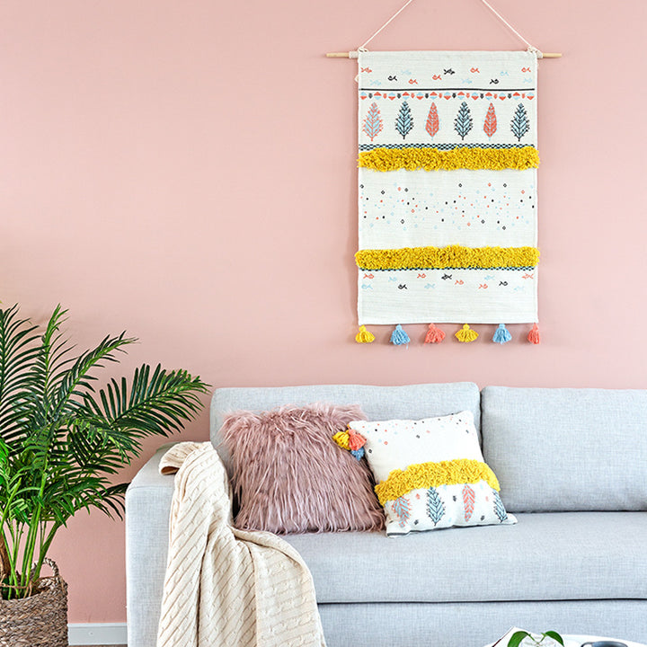 Wandteppich im Skandi‑Boho‑Stil mit Tufting‑Streifen, Quasten und Holzstab Karnz
