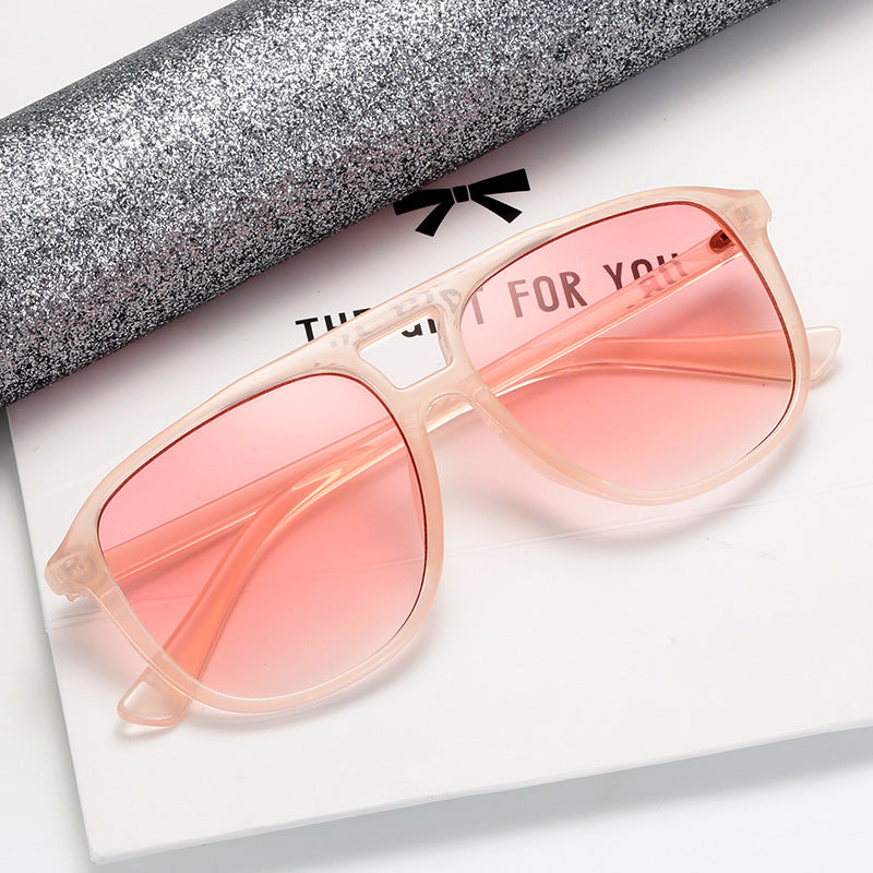 Damen Fashion-Sonnenbrille im modernen Design Karnz