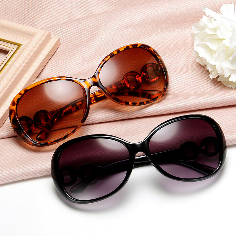 Damen luxuriöse Oversized-Sonnenbrille mit elegantem Design Karnz