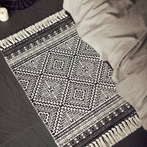 Flachgewebter Baumwollmix-Läufer mit Ethno-Diamant-Jacquard und Fransen Karnz
