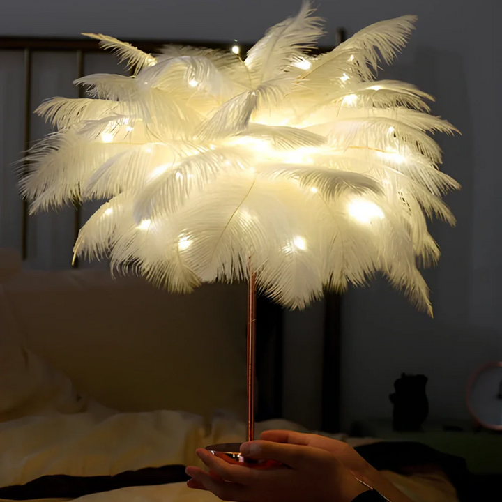 Atmosphärische Federpalmenlampe - LumaPalm | Karnz