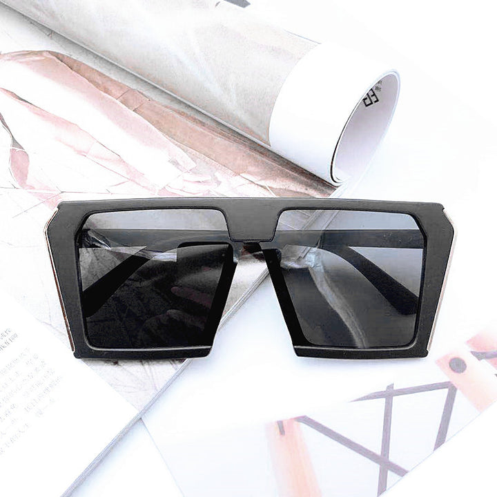 Damen stilvolle geometrische Sonnenbrille im kantigen Design Karnz