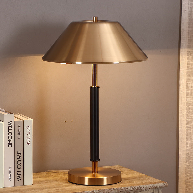 Dekorative Tischlampe