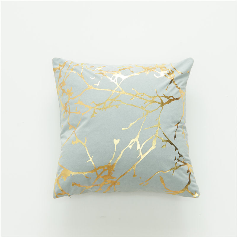 Dekokissen mit Goldfolie-Design
