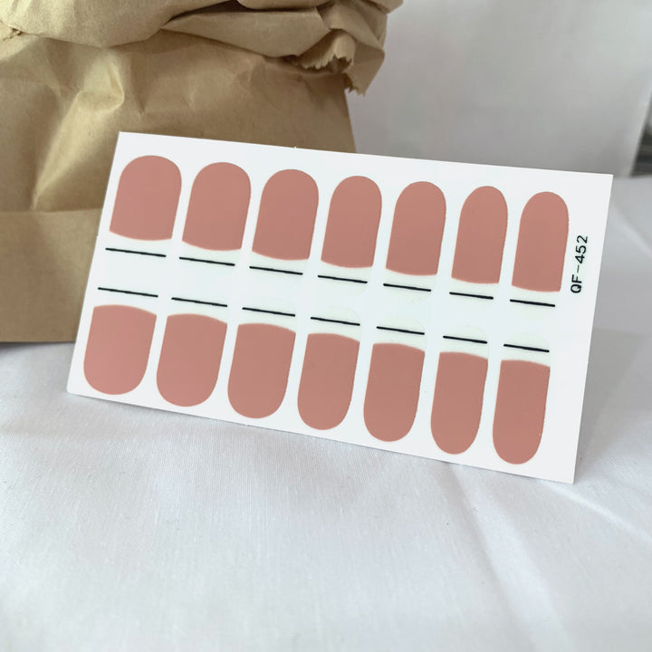 Kunstvolle Nagelaufkleber Karnz