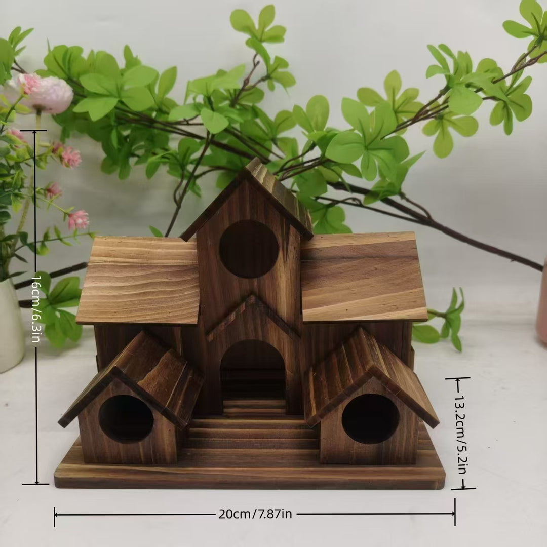 Vogelhaus im Villen-Stil aus Holz