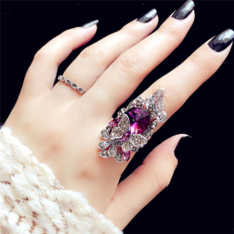 Statet Floral Ring Karnz