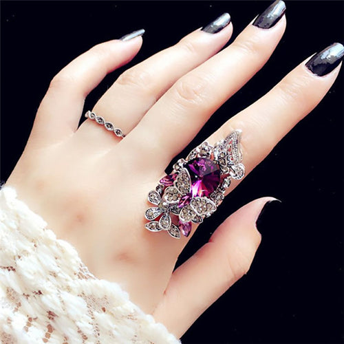 Statet Floral Ring Karnz