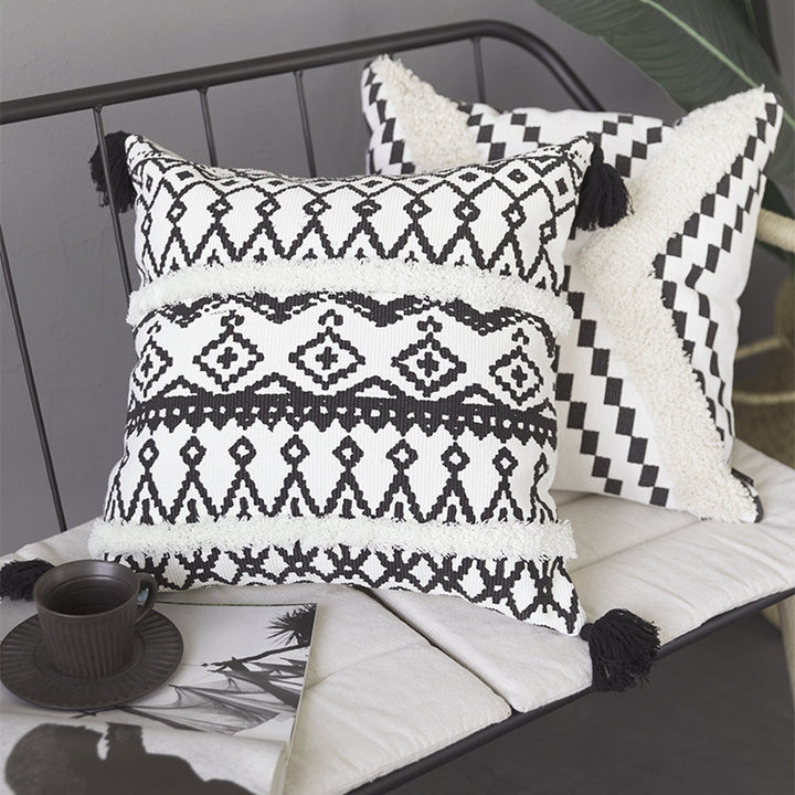 Rechteckiges Boho-Lendenkissen mit Jacquard‑Webung, Fransenstreifen und Eckquasten Karnz