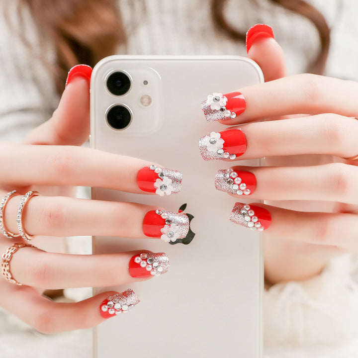 Kreatives mit Strass verziertes Press-On Nagelset