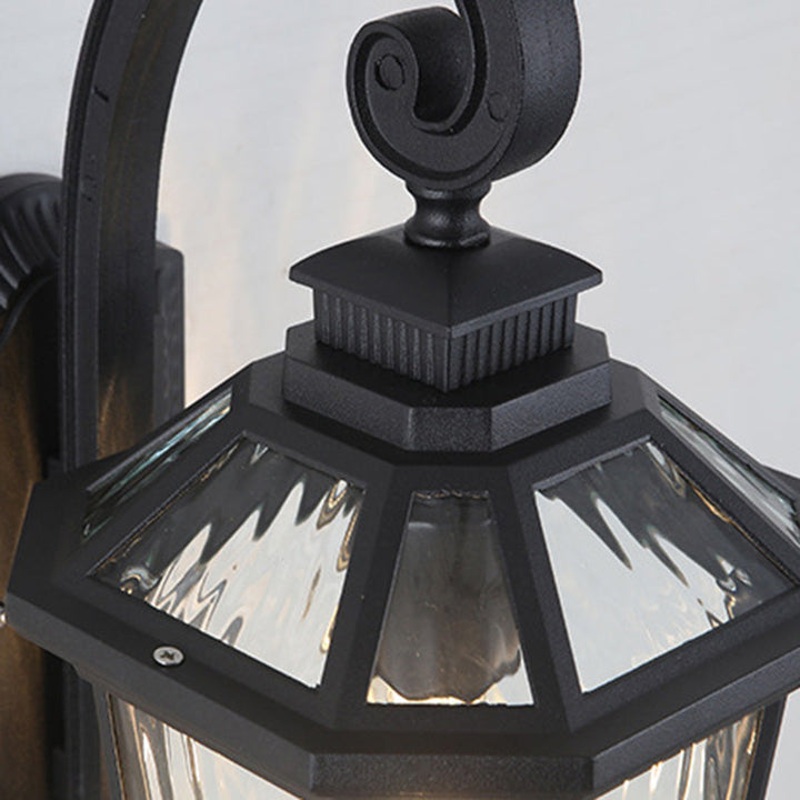 Traditionelle europäische wasserdichte Aluminium-Glas-Oktagon-Zylinder 1-Licht-Wandlampe für den Garten | Karnz