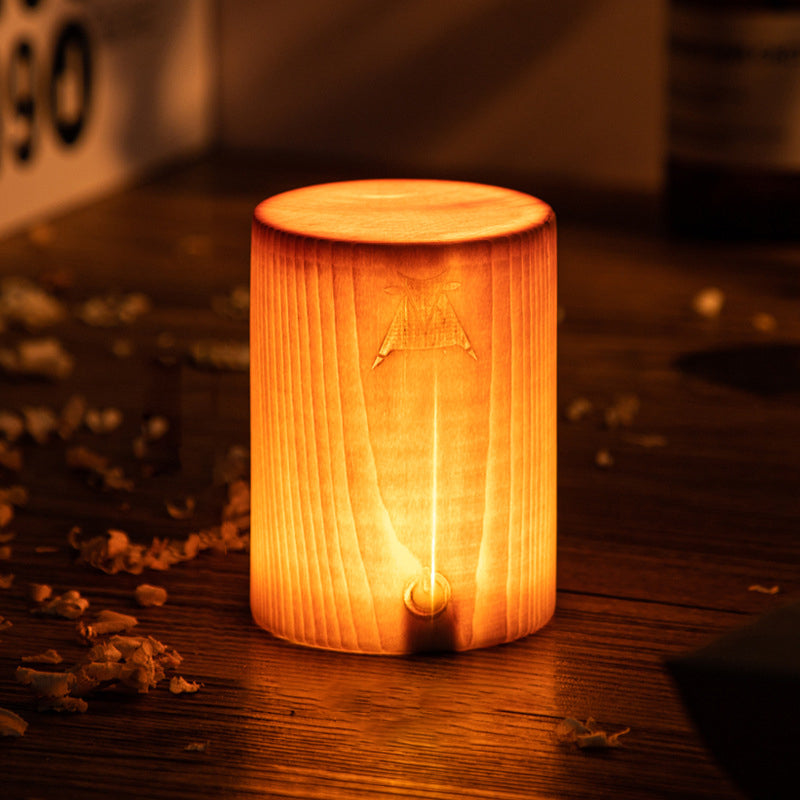 Stylische LED Tischlampe - WoodGlow | Karnz