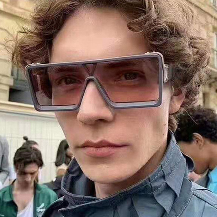 Damen große, quadratische Sonnenbrille mit durchgehendem Verlauf Karnz