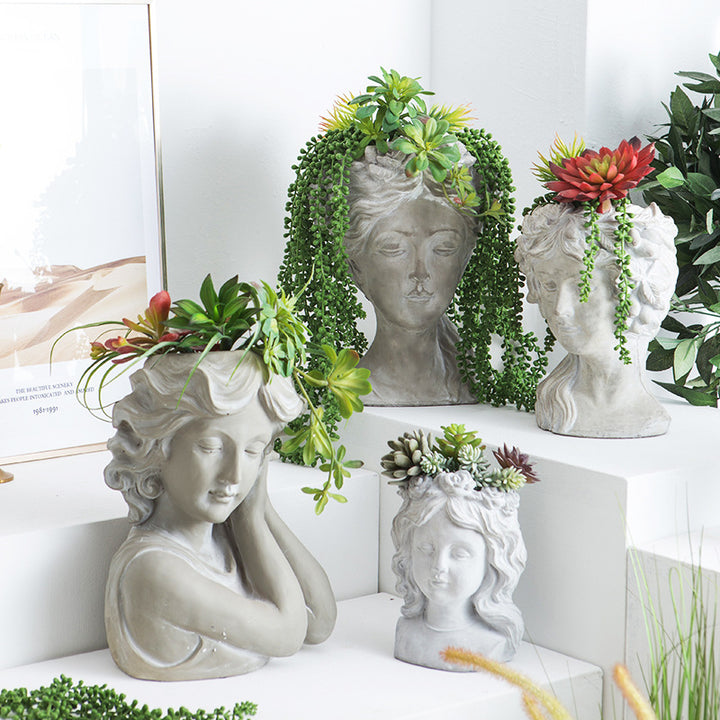 Kunstvolle Kopfskulptur Blumentopf Karnz