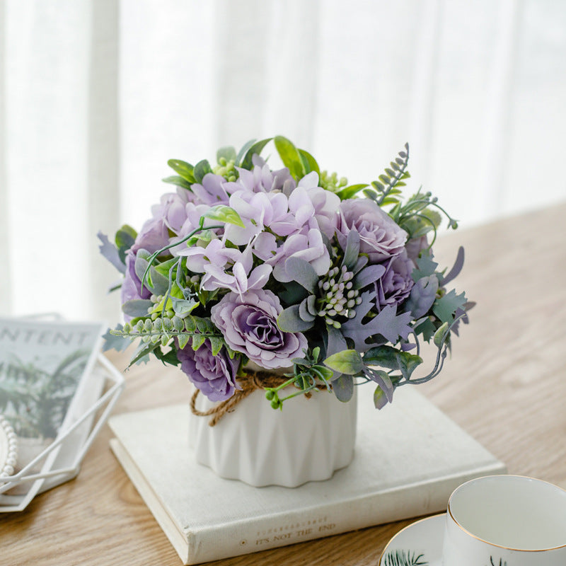 Elegante Blumenarrangement