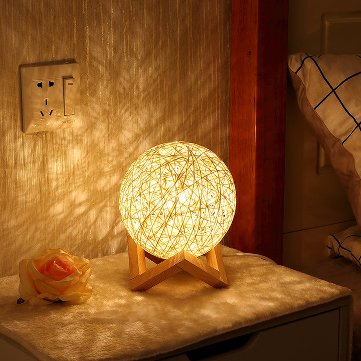 Künstlerische Tischlampe mit geometrischem Design