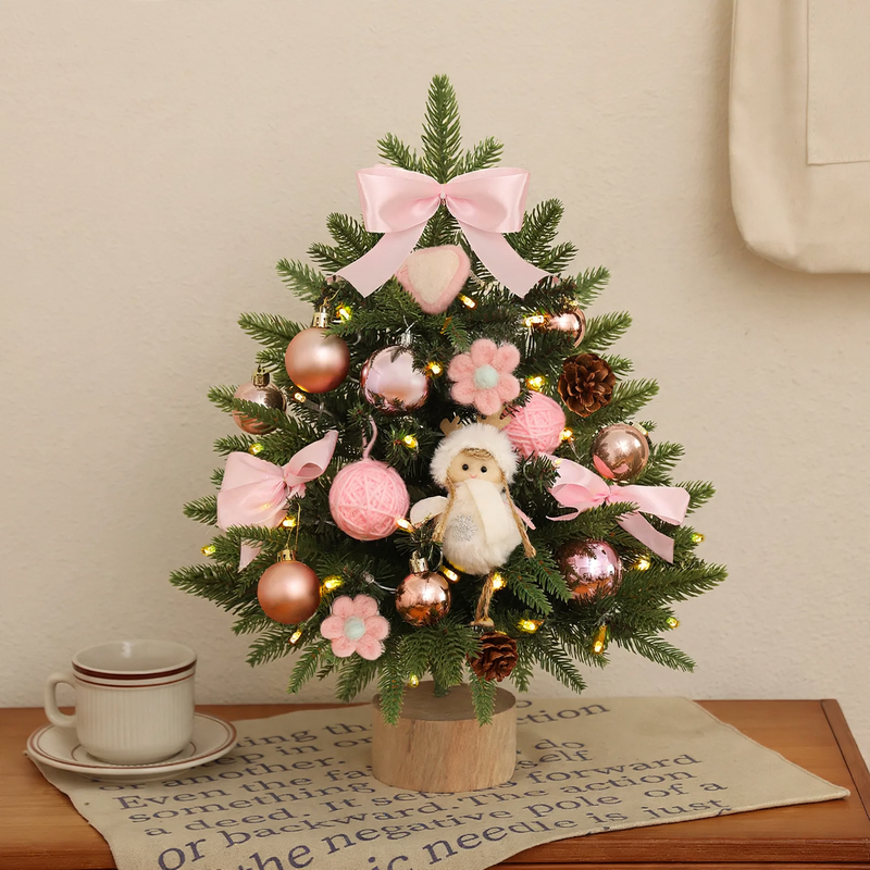 Mini-Weihnachtsbaum für den Tisch mit Beleuchtung