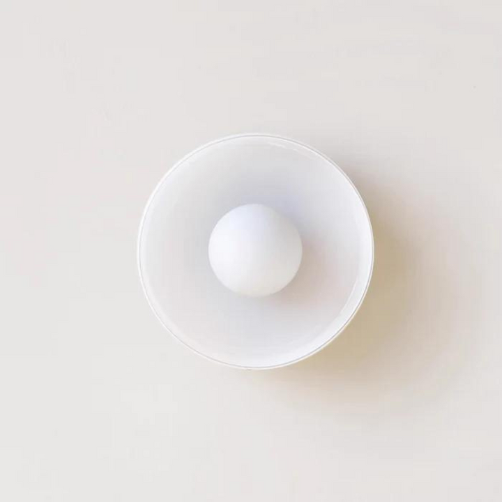 Runde Deckenlampe mit stilvoller Funktionalität - LumiSphere | Karnz