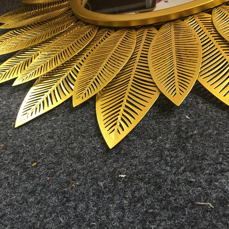 Dekorativer runder floraler Wandspiegel Karnz