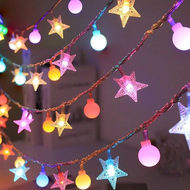 LED-Lichterkette mit Kugeln und Sternen, batteriebetrieben
