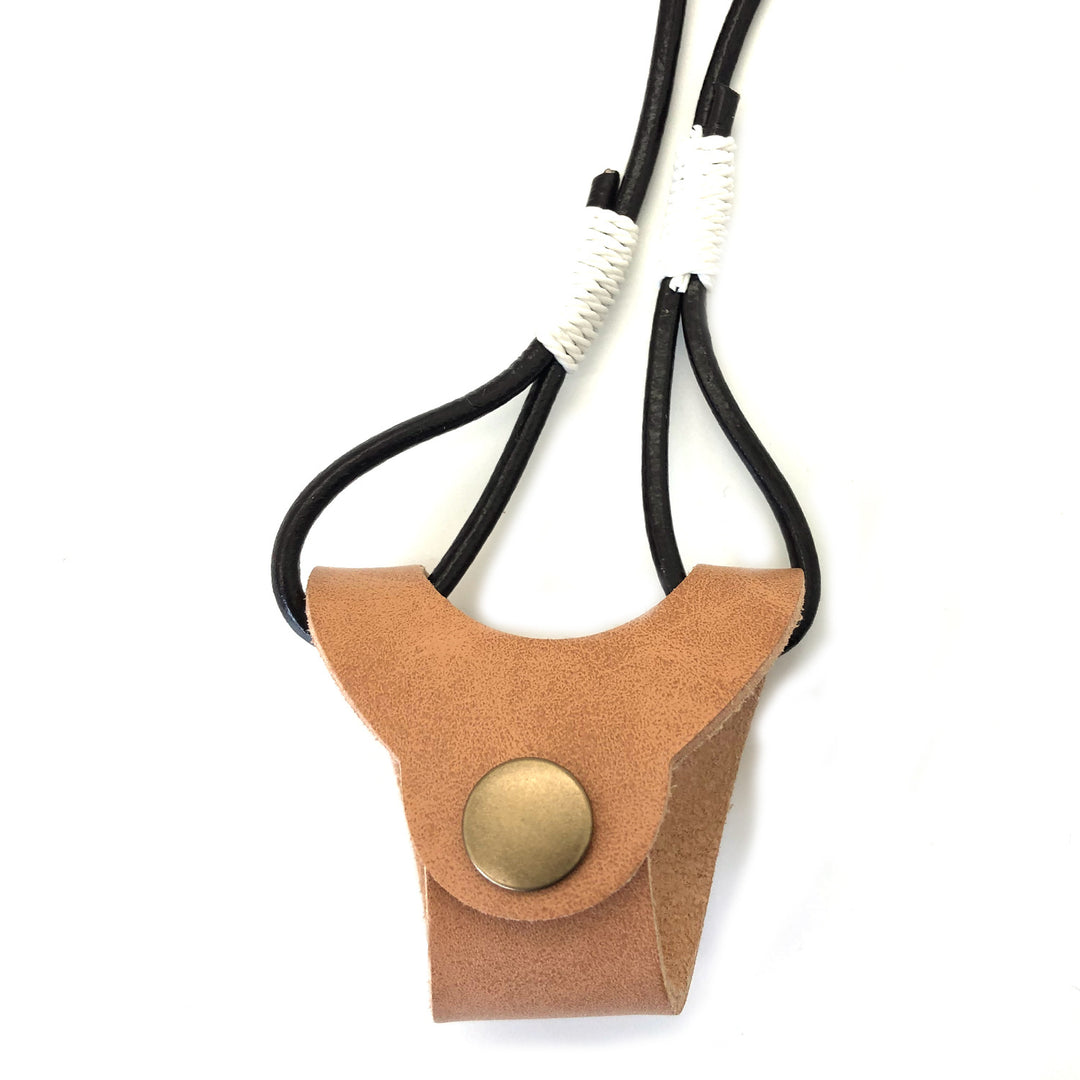 Vielseitiger Brillenhalter Karnz