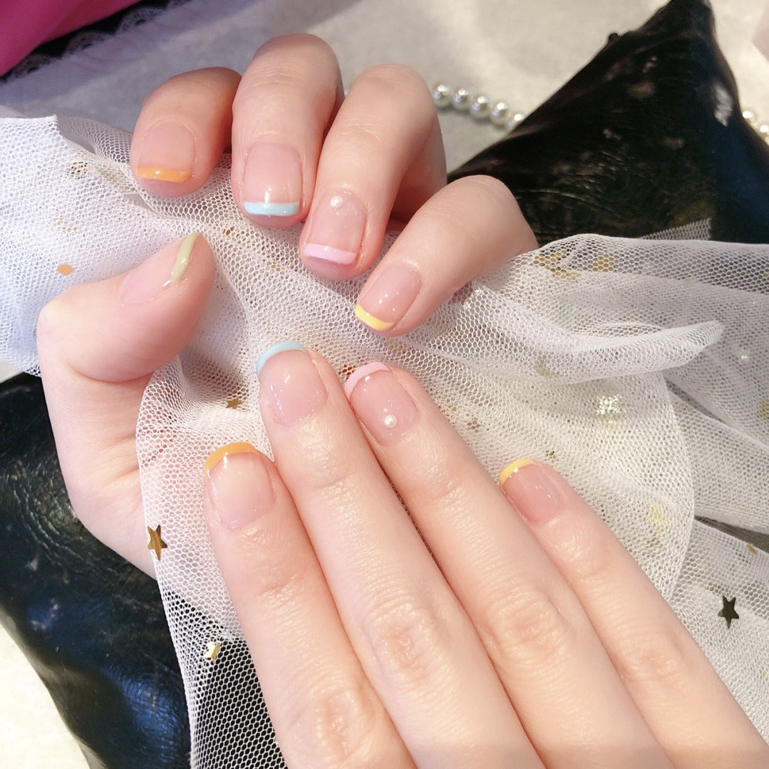 Kreative Nagelkunst mit Pastellfarben Karnz