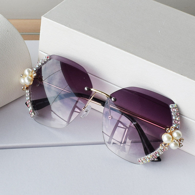Damen extravagante Oversized-Sonnenbrille mit Perlverzierungen Karnz