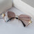 Damen extravagante Oversized-Sonnenbrille mit Perlverzierungen Karnz