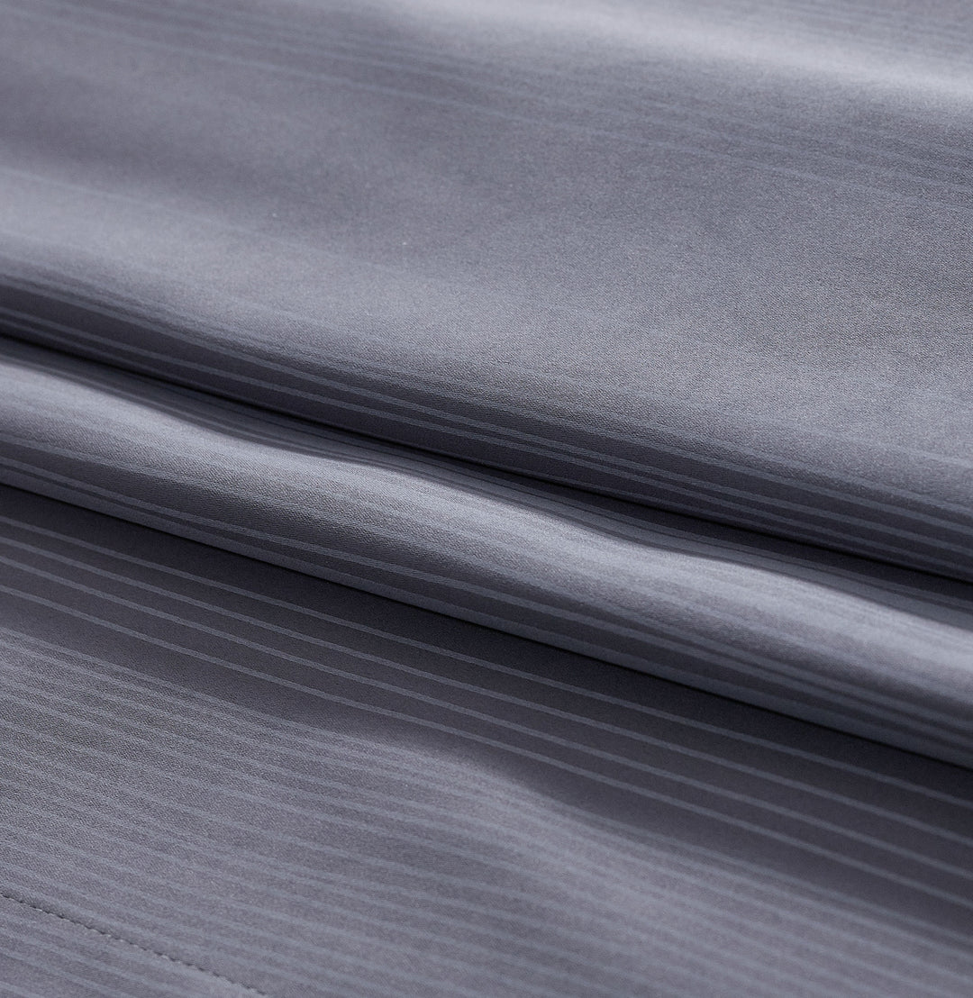 Bettwäsche-Set aus Baumwollsatin mit feinem Streifen‑Satinfinish Karnz