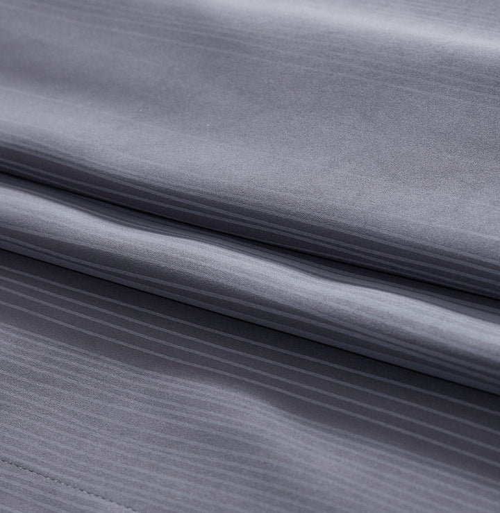 Bettwäsche-Set aus Baumwollsatin mit feinem Streifen‑Satinfinish Karnz
