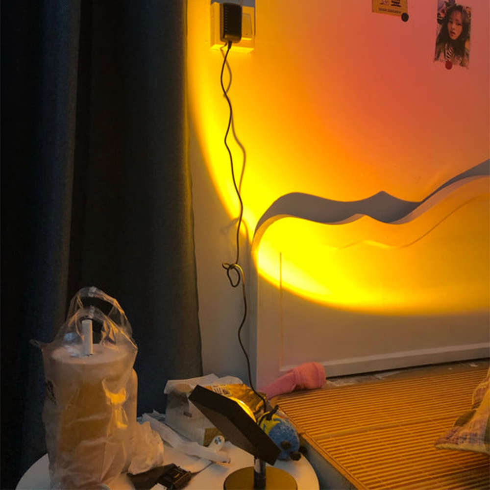SunsetLuxe - Retro Sonnenuntergang Tischlampe | Warmes LED Umgebungslicht für Schlafzimmer und Wohnzimmer | Karnz