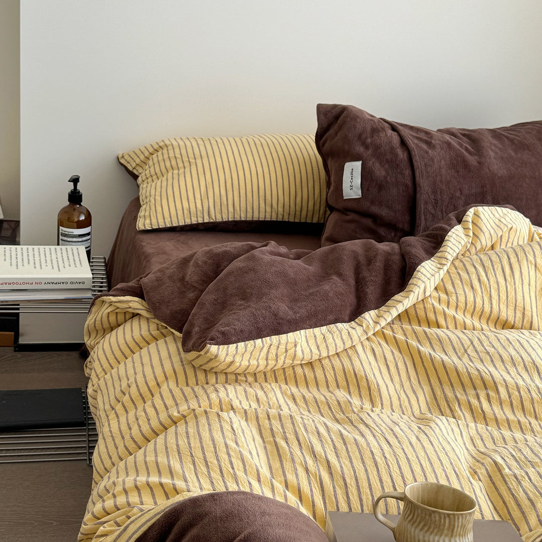 Gestreiftes Bettwäsche-Set aus Milchfaser-Fleece, warm und weich
