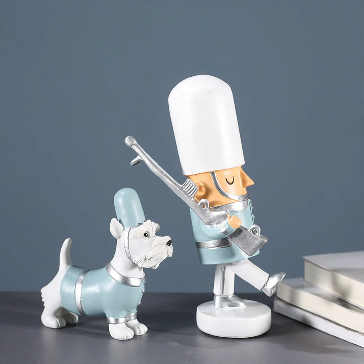 Dekorative Nussknacker-Figur Soldat mit Hund
