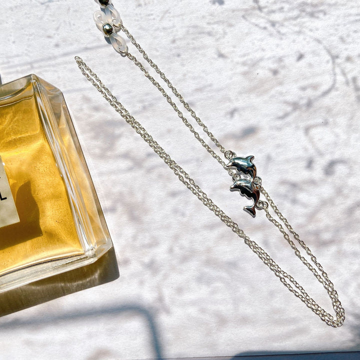 Elegante Halskette mit Filigranem Anhänger Karnz