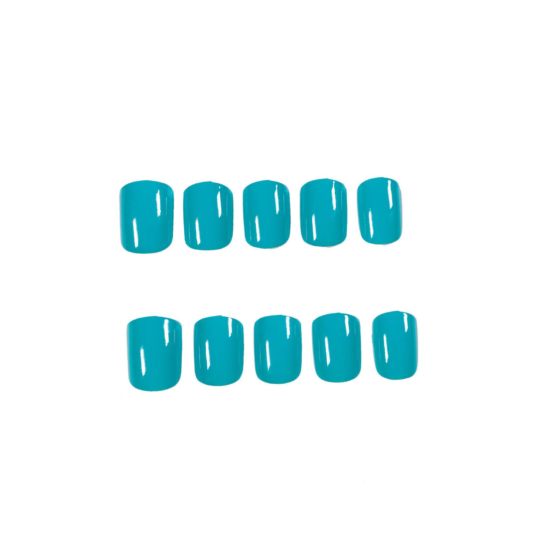 Künstliche Nagelverlängerungen mit modernem Design Karnz