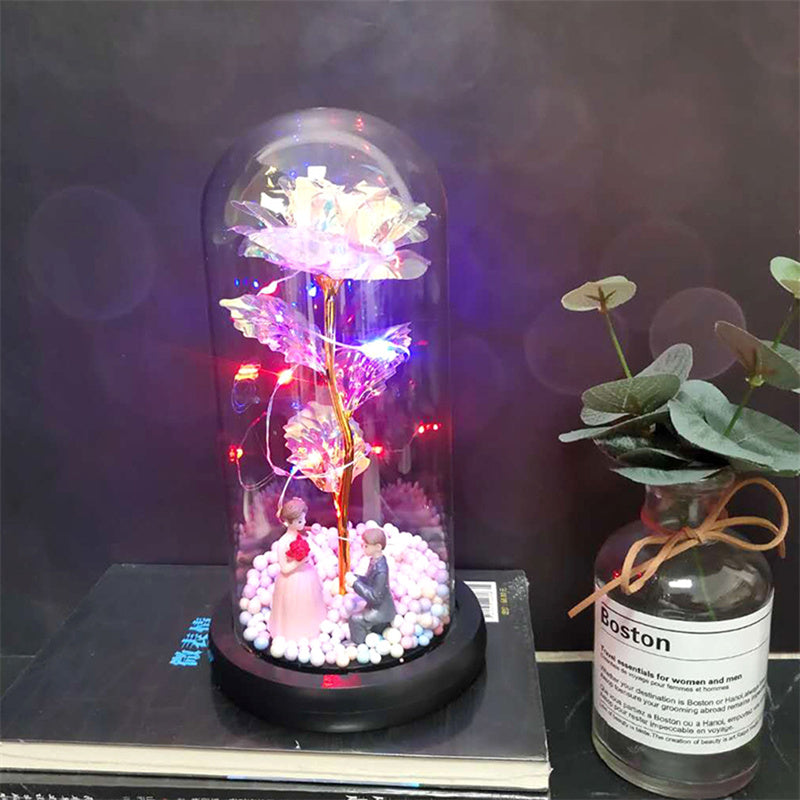 Glitzernde Rosenornamente verzaubern romantisch | Karnz